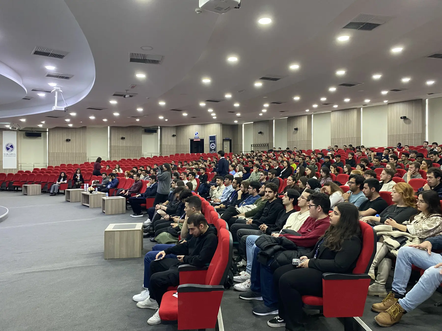 Otomotiv Zirvesi 2024-2025 etkinlik alanı